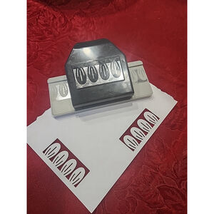 EK Success Dimensional CARNATION rolled flower bloom border punch,used, Working